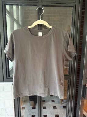 LESET Margo Tee, size small, dark gray